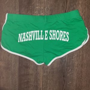 Nashville Shores Green Shorts Size XL
